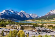 7 Amazing Hotels Near Glacier National Park — From Historic Chalets to Grand Lodges