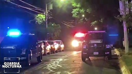 Taqueros que sometieron a ladrones que los asaltaron, fueron golpeados por una multitud