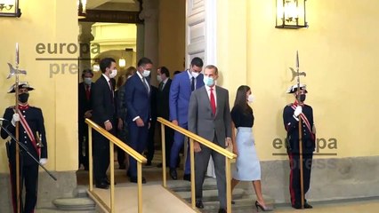 La Reina Letizia convierte el azul cielo en su nuevo color 'fetiche'