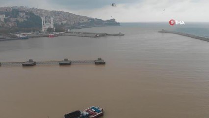Zonguldak Limanı sarıya boyandı