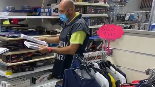 Bagheria (PA) - Sequestrati 4700 prodotti non sicuri (19.10.21)