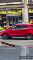 Milano, uomo aggredisce cinque agenti della polizia locale