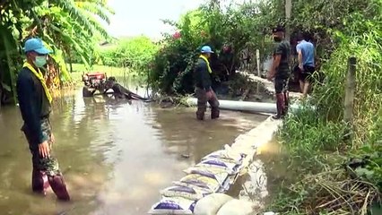 ทหาร พล.ร9 ช่วยน้ำท่วมพื้นที่สุพรรณบุรี