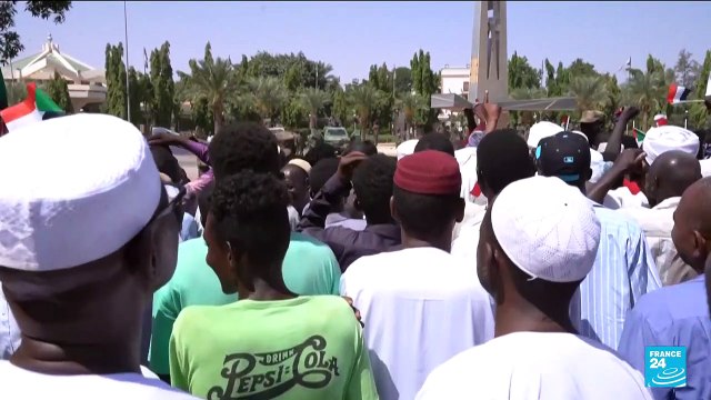 Soudan : les manifestants réclament un gouvernement militaire pour assurer une transition politique