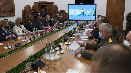 Kiew-Besuch: Lloyd Austin kritisiert "bösartige Aktivitäten" Russlands