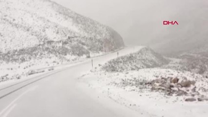 VAN'DA, EREK DAĞI'NA MEVSİMİN İLK KARI YAĞDI