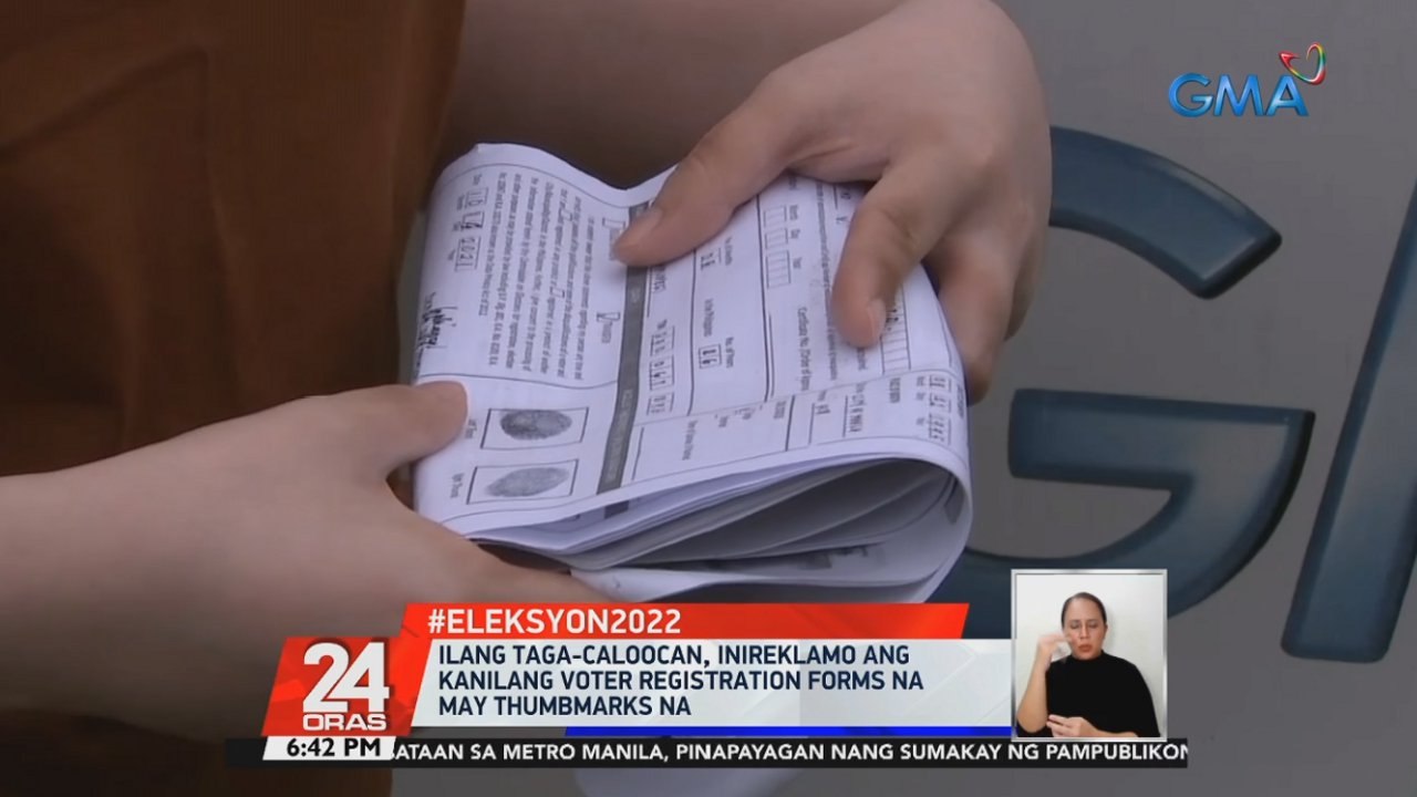 Ilang taga-Caloocan, inireklamo ang kanilang voter registration forms na may thumbmarks na | 24 Oras