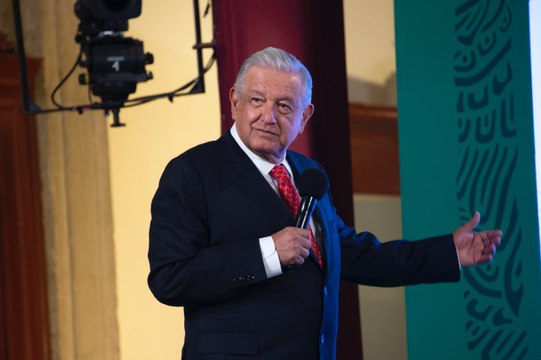 AMLO contra la devolución de impuestos a empresas