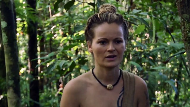 À noite eles caçam nus no Rio Mortal _ Largados e Pelados - A Tribo _ Discovery _HD