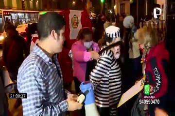 Grupo extremista La Resistencia intentó boicotear presentación del libro de Sagasti