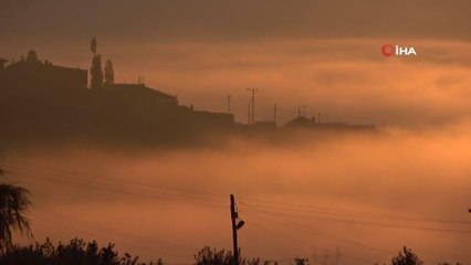 Yüksekova'da etkili olan sis kartpostallık görüntüler oluşturdu