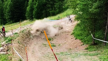 'French cyclist shares footage of his WILD CRASH following jump attempt '