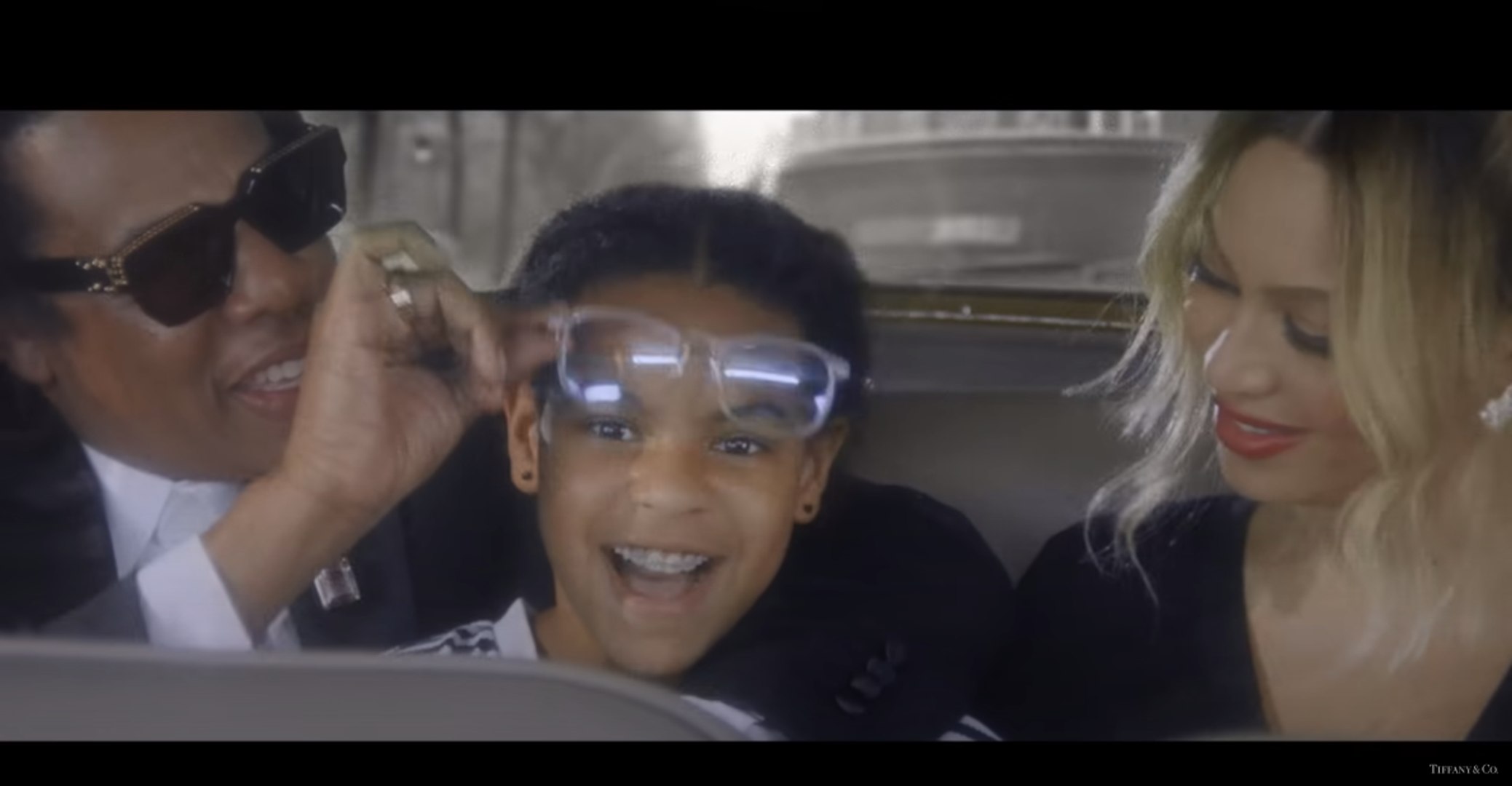 Beyoncé au début des années 2000 : r/beyonce, image size:2077x1080