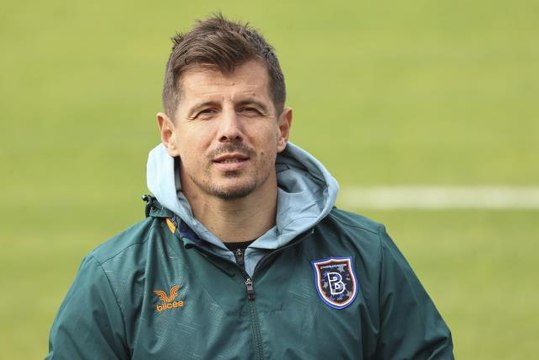 Medipol Başakşehir Teknik Direktörü Emre Belözoğlu, takımına güveniyor