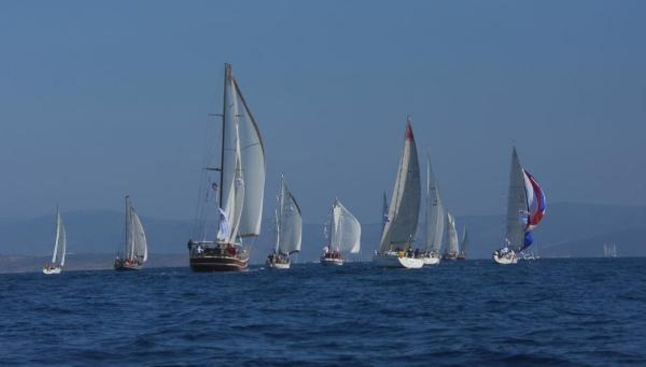 THE BODRUM CUP'TA YELKENLER ÇÖKERTME'YE AÇILDI