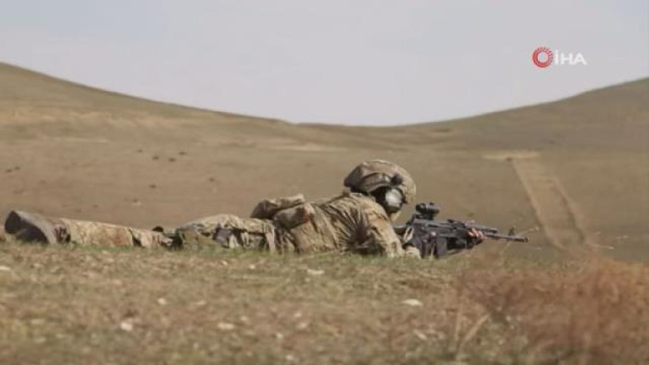 Azerbaycan Özel Kuvvetleri'nin tatbikatları devam ediyor