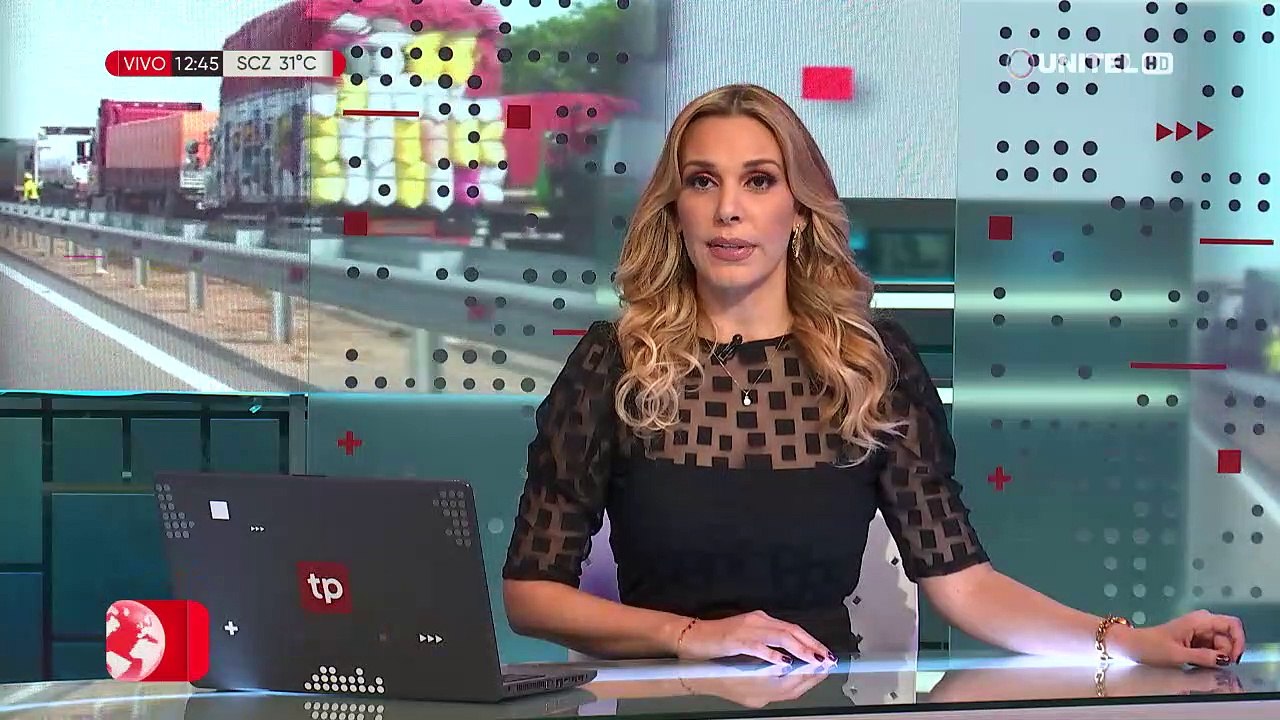 Juntas vecinales de Portachuelo bloquean ruta a Cochabamba; exigen conclusión de carretera