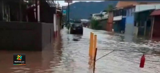 tn7-50-casas-se-inundaron-en-Las-Gravilias-de-Desamparados-201021