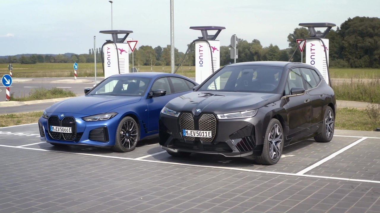 Der erste BMW iX - Hochvoltbatterie mit jüngster Batteriezellen-Technologie