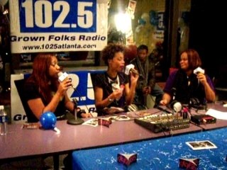 Algebra "What Happened" & "Tug Of War" Live on 102.5