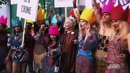 ...العوادم من الدهشة لأن كل حدث يحمل لونا...