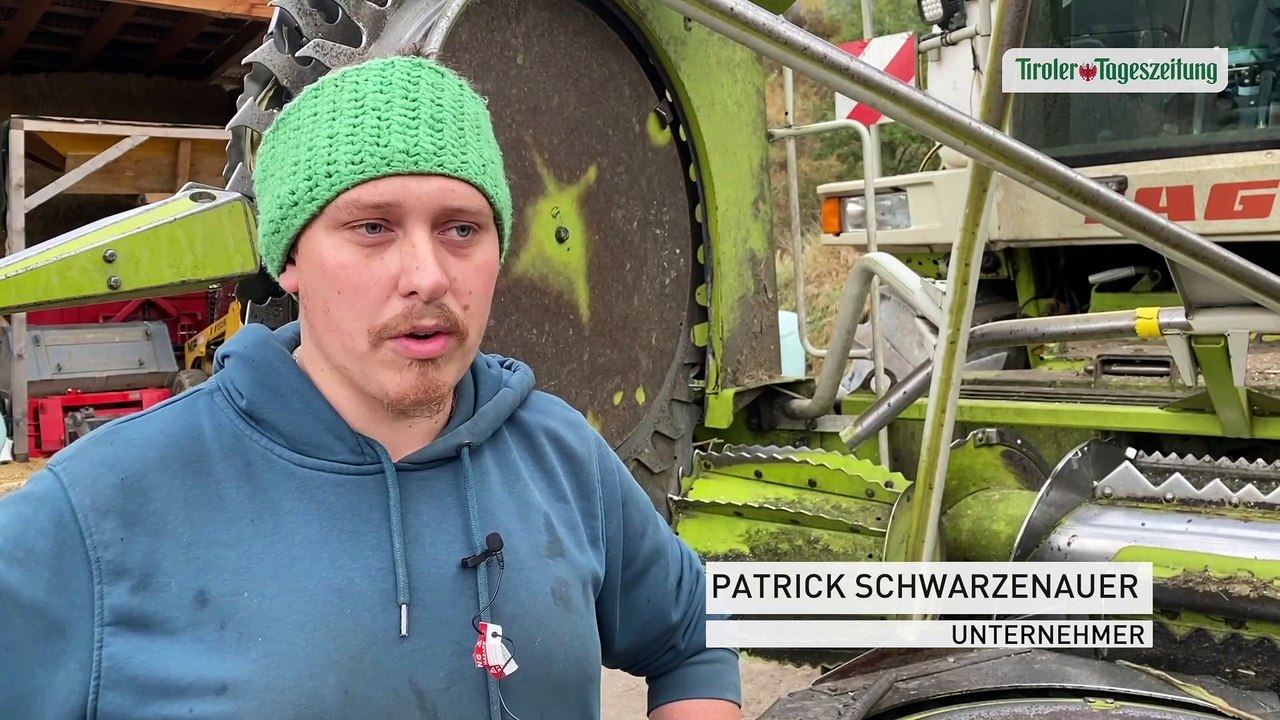 Eisenteile mutwillig in Feld gelegt: Maishäcksler in Langkampfen schwer beschädigt