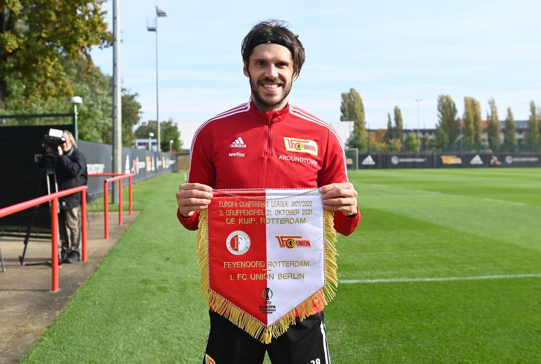 Kroos interviewt Trimmel: 'Motorradfahren ist eine Leidenschaft'