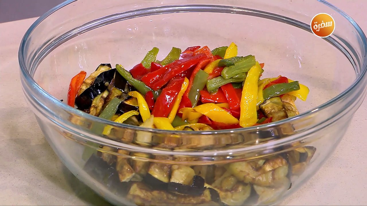 طاجن دجاج بالصوص الابيض | غادة جميل