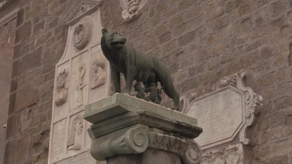 Roma, Raggi passa le consegne a Gualtieri: "Il sindaco e' il mestiere piu' bello e complesso"