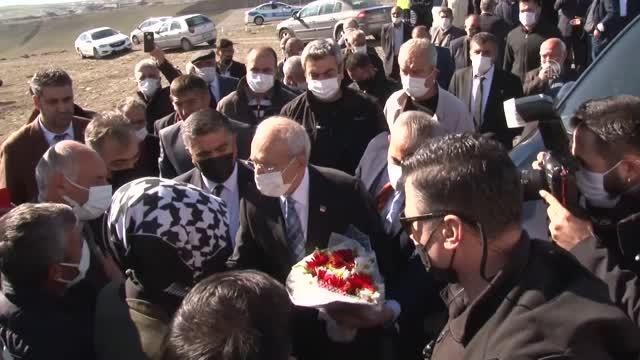 CHP Genel Başkanı Kılıçdaroğlu, esnafı ziyaret etti