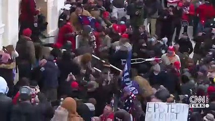 Trump kendi sosyal medyasını kurdu!