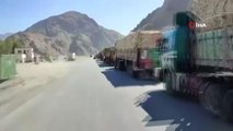 Afganistan-Pakistan sınırında uzun tır kuyrukları oluştu