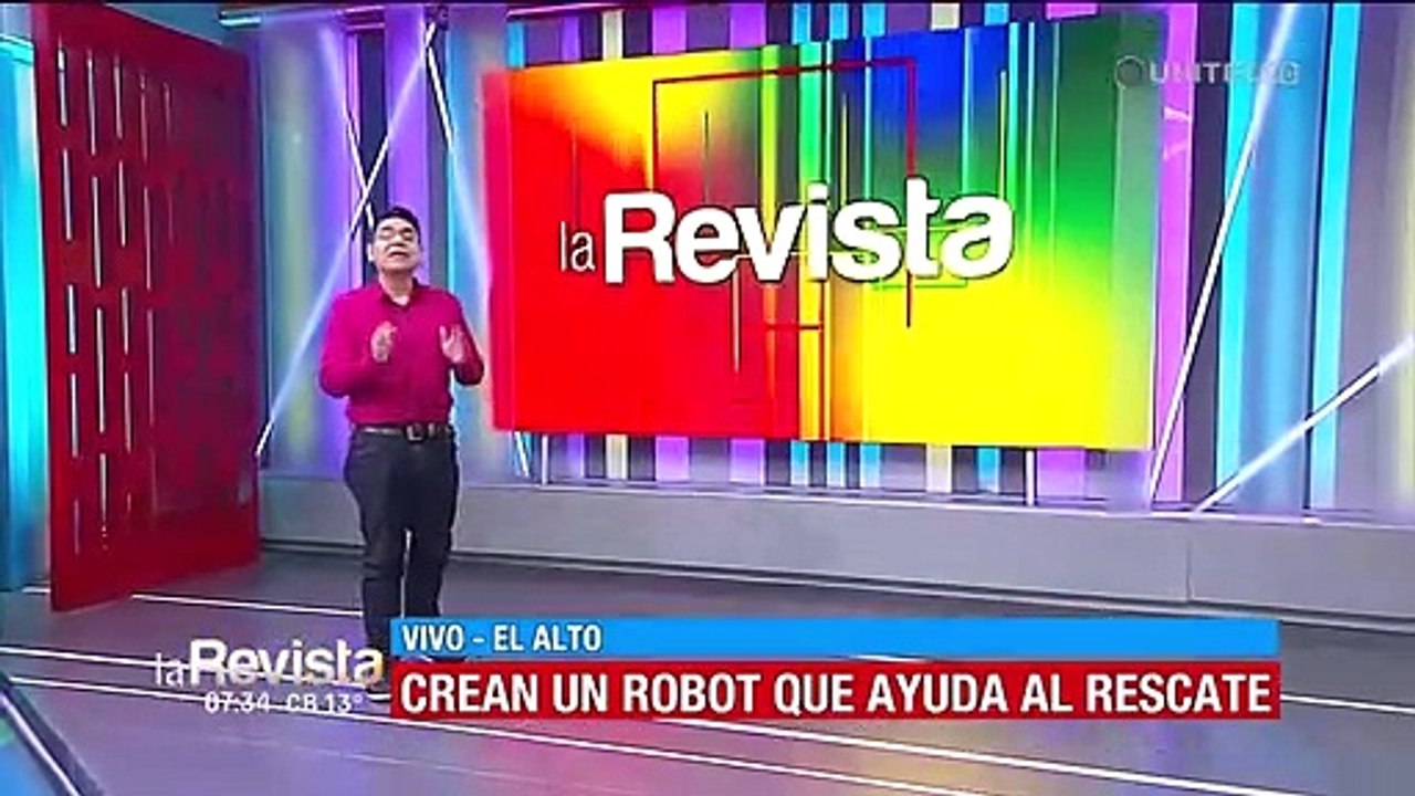 Estudiantes de la UPEA presentan proyectos en robótica como parte de una feria electrónica