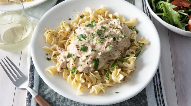 5 Finishing Touches To Make Slow-Cooker Meals More Exciting