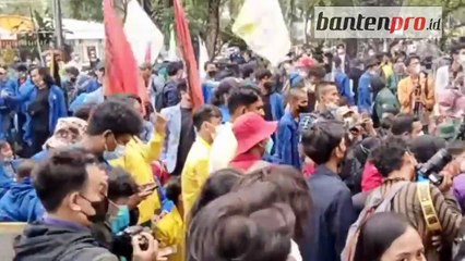 7 Tahun Pemerintahan Jokowi, Mahasiswa Demo di Istana