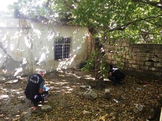 KAYIP OLARAK ARANIYORDU, METRUK EVDE DARBEDİLMİŞ