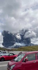 L'éruption incroyable du mont Aso au Japon