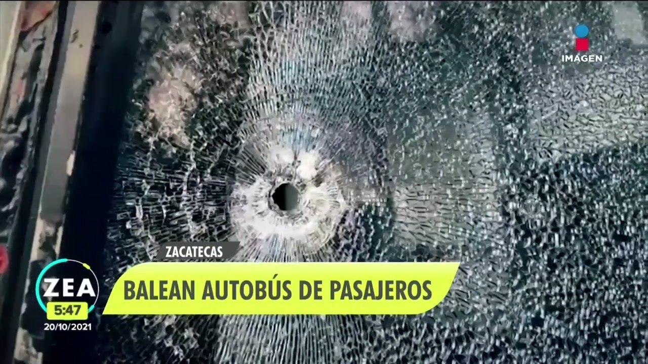 Balean autobús de pasajeros en Zacatecas