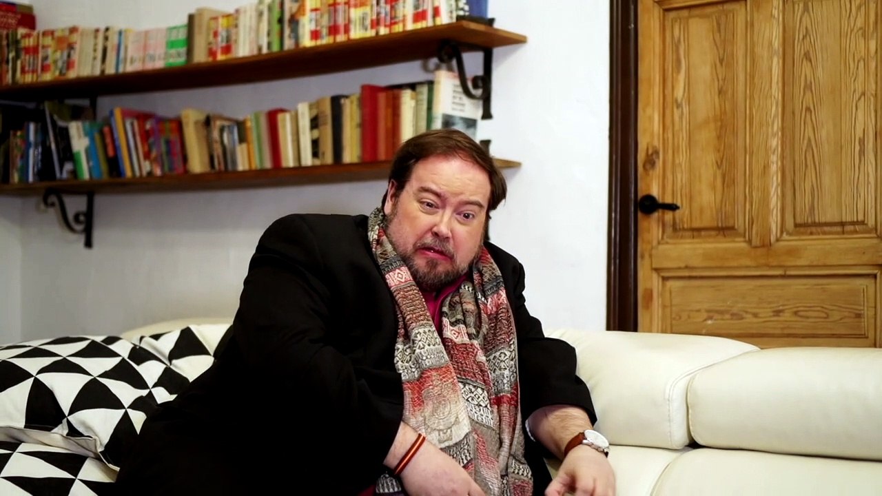 2. "Sé quien tú quieras"