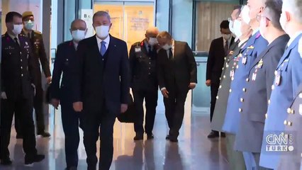 Son dakika... Milli Savunma Bakanı Akar'dan peş peşe önemli görüşmeler