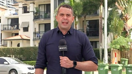 Authorities in Queensland race to track movements of infectious man