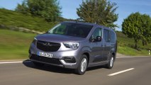 The new Opel Combo-e Life XL Driving Video