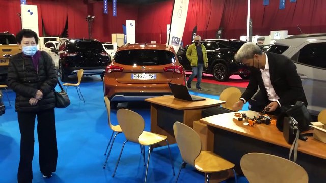 Martigues : c'est parti pour trois jours de salon de l'auto à la Halle