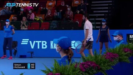 Moscou - Simon domine McDonald et file en quarts