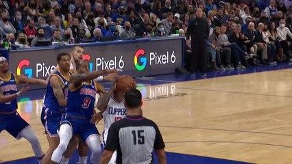 Download Video: Iguodala block leads to Porter Jr. alley-oop during Clippers-Warriors