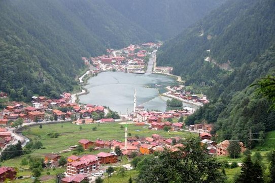 UZUNGÖL'ÜN YENİ 'İMAR PLANI'NDA 3 KAT SINIRI