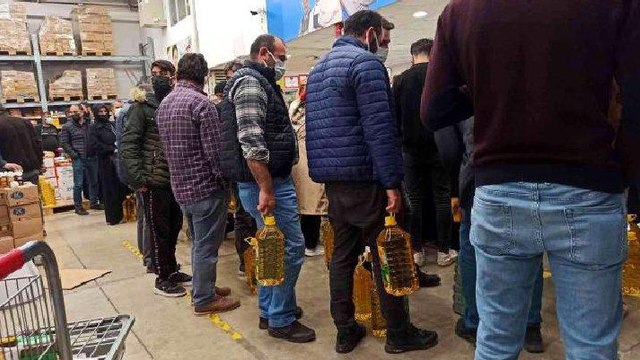 Bu da yağ kuyruğu! Vatandaşlar akın etti…