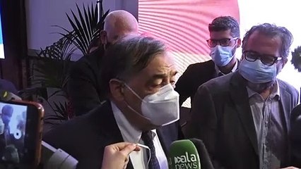 Palermo, il sindaco Orlando: "Ho fiducia nella magistratura, non mi dimetto"
