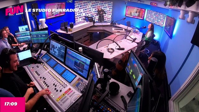 Angèle en interview et en live dans Le Studio Fun Radio