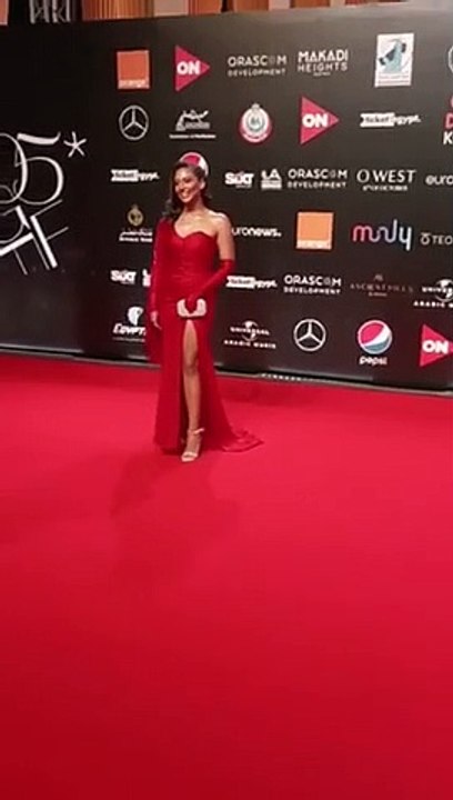 إطلالة جلا هشام في حفل ختام مهرجان الجونة 2021